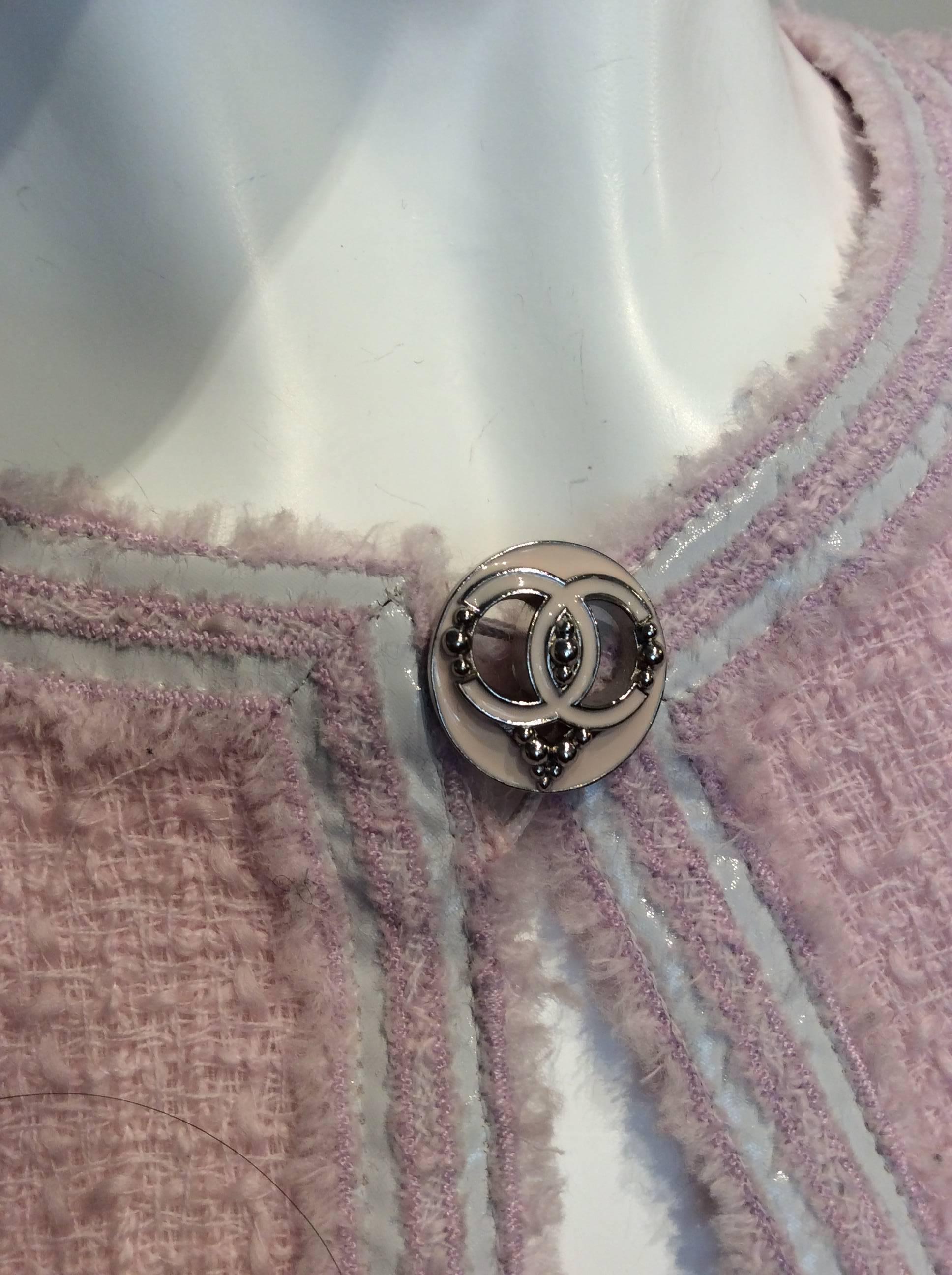 Women's Chanel Light Pink Tweed Jacket with White Nylon Trim and Chanel Hearts Sz34/Us2