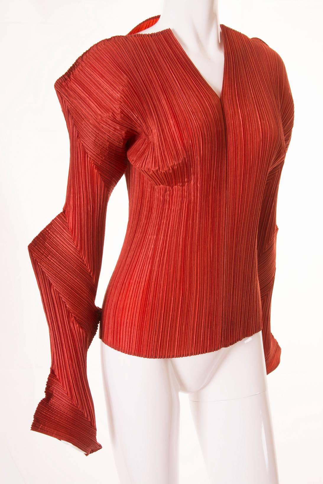 Issey Miyake Sculptural Pleated Top In Excellent Condition In Brunswick West, Victoria