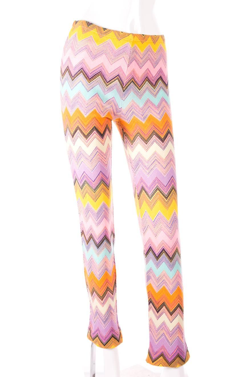 Straight legged pants by Missoni in a classic zig zag design.  Circa 90s.

Marked size: No marked size
To fit: S

Waist: 34 cm
Length: 105 cm

Excellent condition demonstrating little to no visible signs of wear