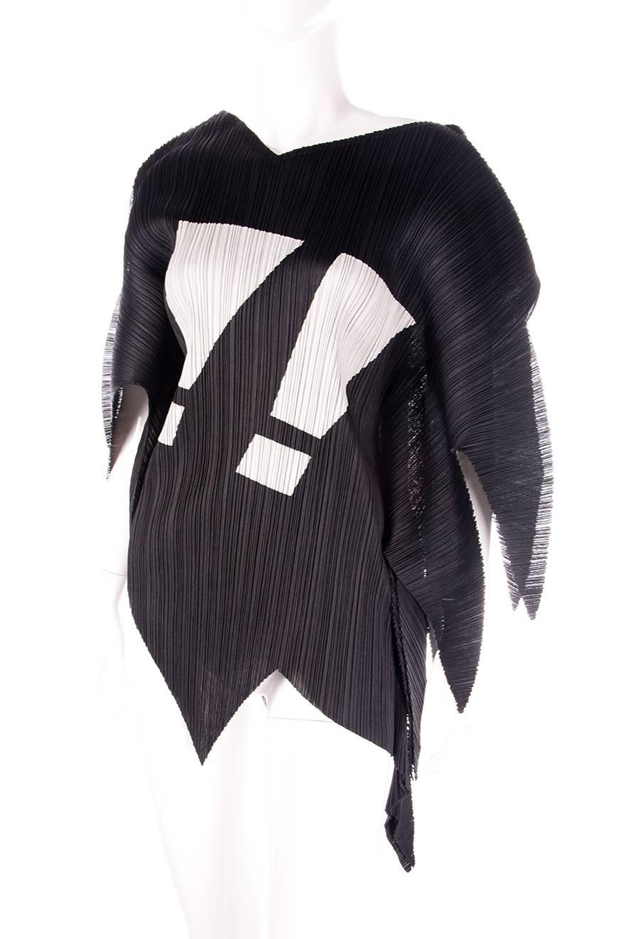 Issey Miyake Pleats Please Rare Exclamation Mark Top In Excellent Condition For Sale In Brunswick West, Victoria