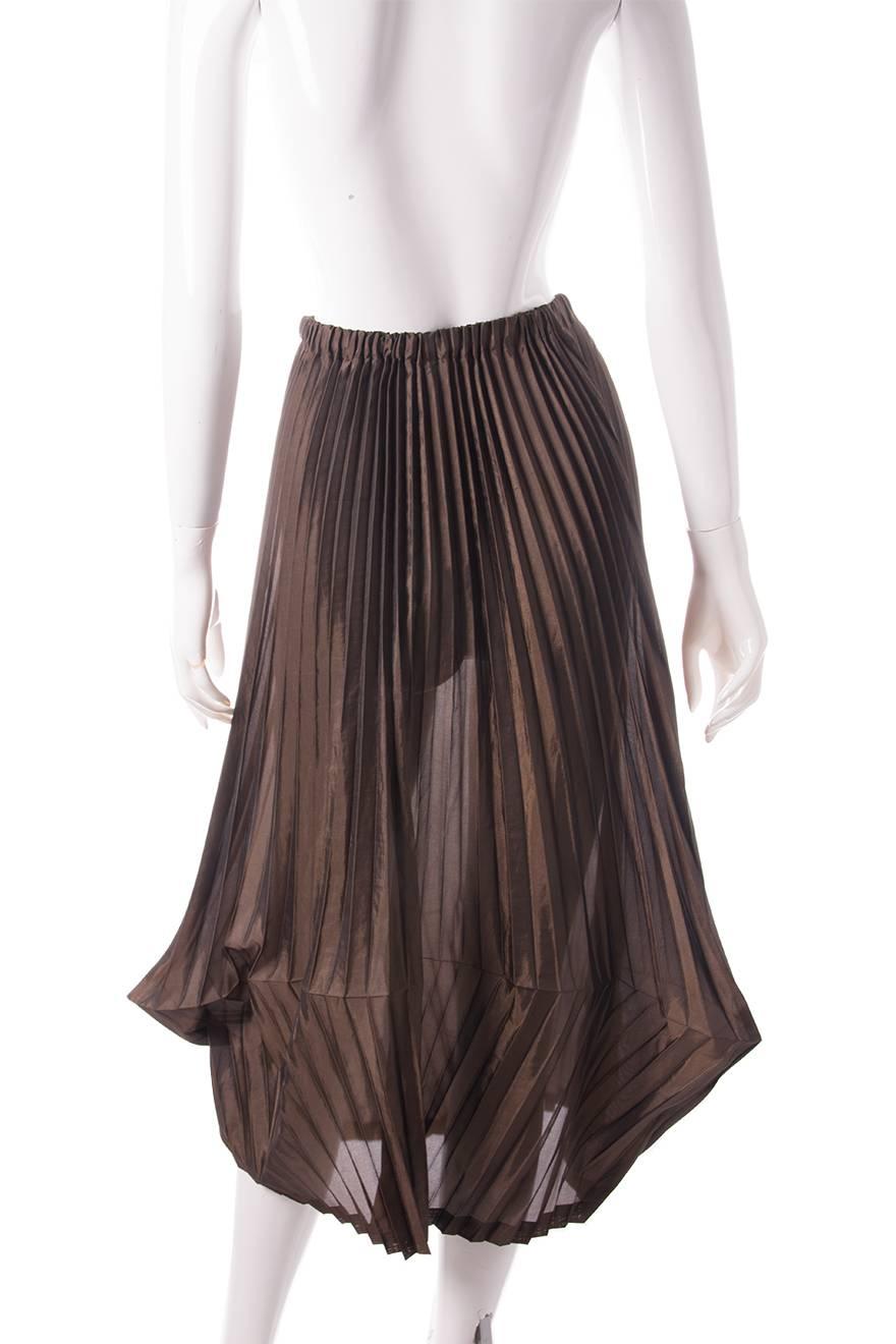 Issey Miyake White Label Pleated Lantern Skirt In Excellent Condition For Sale In Brunswick West, Victoria