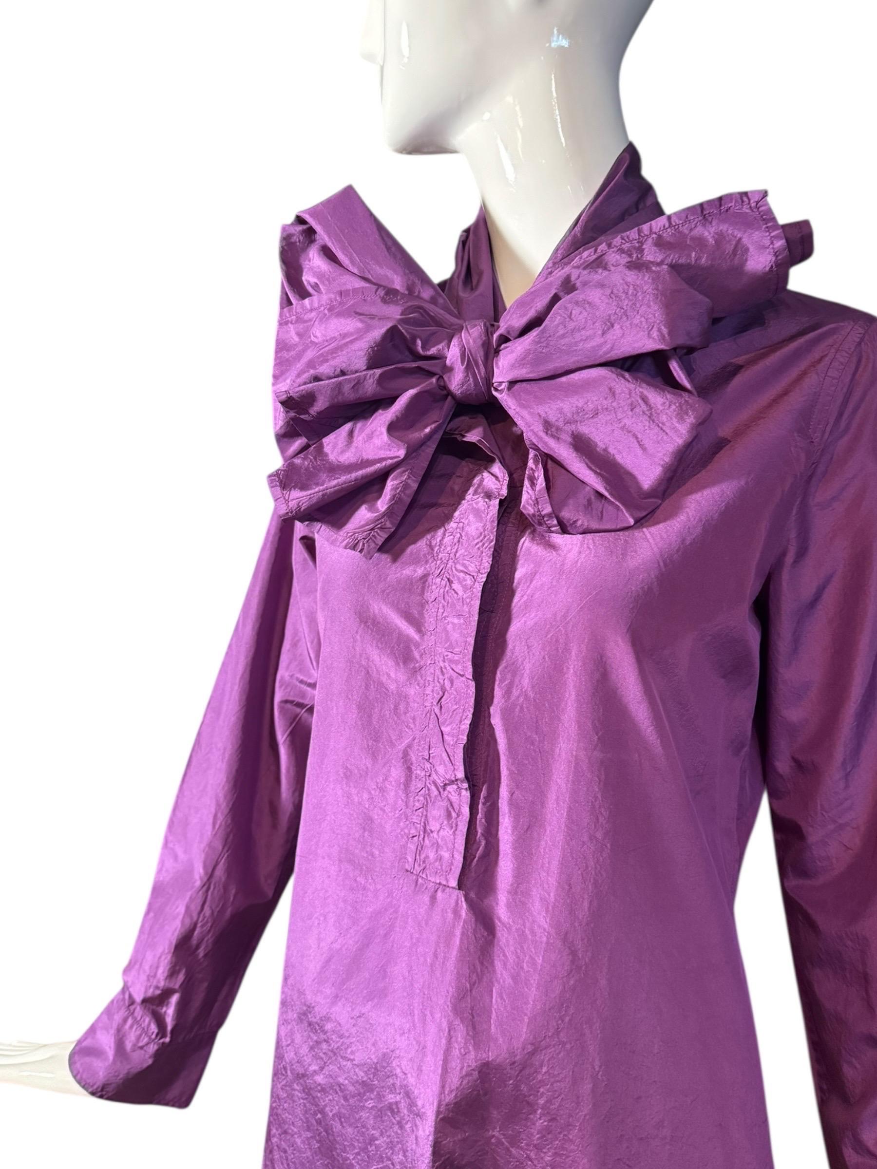 Yves Saint Laurent Rive Gauche 2007 - Mini robe en soie avec nœud sur le devant - Violet Pour femmes en vente