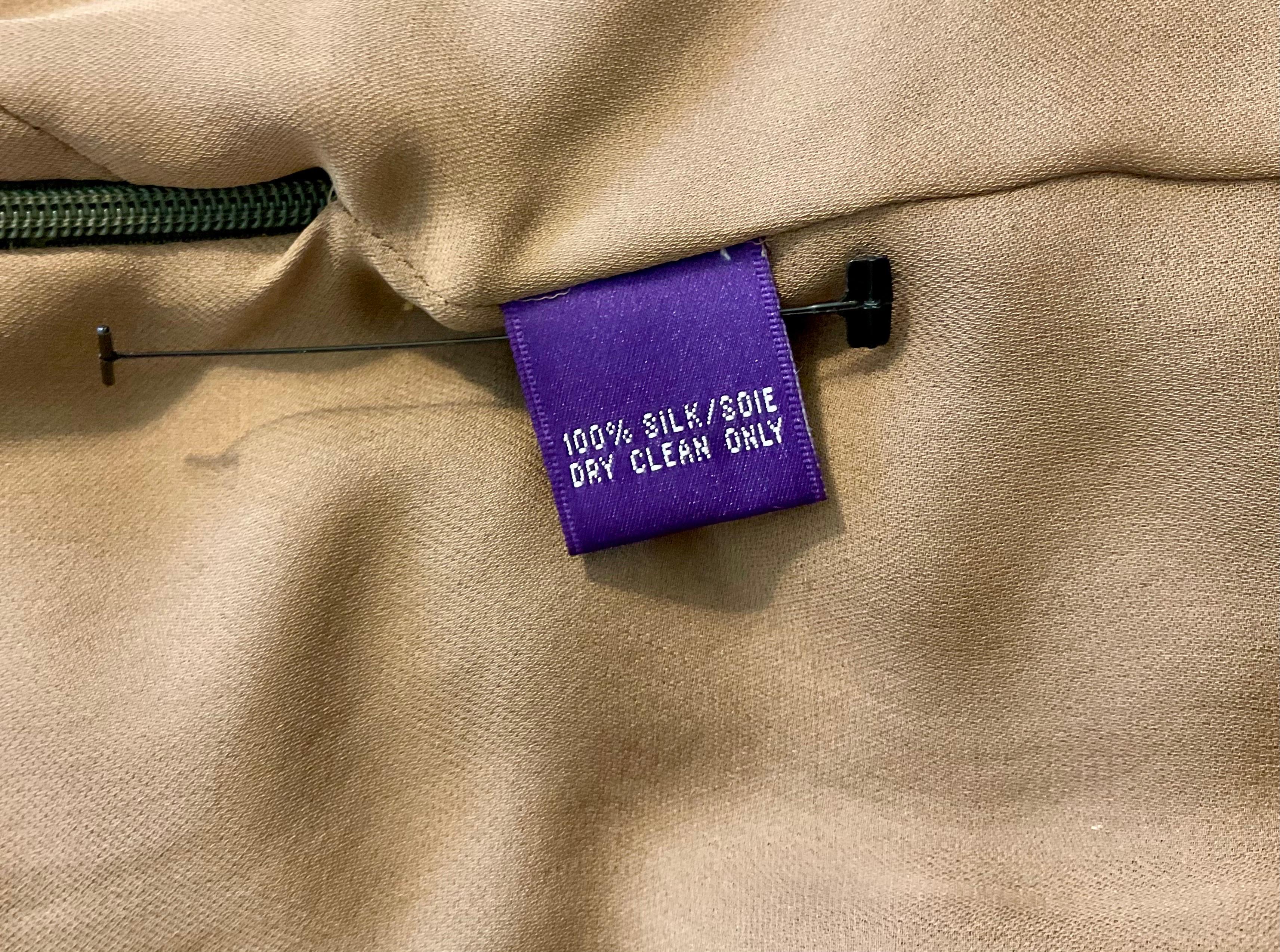Collectional S Automne 2001 - Robe en soie perlée avec dos ouvert en vente 10
