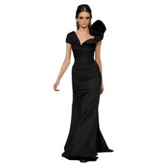 2010 Oscar De La Renta pre-fall Runway Black Sculptural Evening Gown