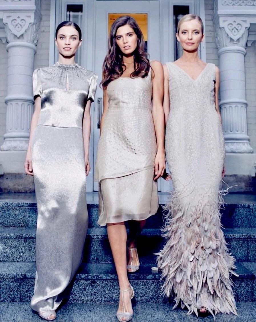 Ralph Lauren Feather One-of-a-Kind Gown, Special Occasion Collection'S, 2017 (Grau) im Angebot