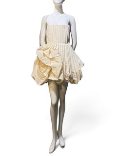 Resort 2026 Carolina Herrera White Silk Faille Pleated Bustier Rose Draped Mini