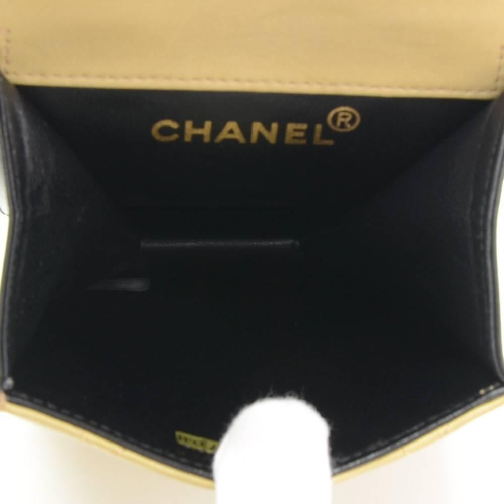 Chanel Black x Beige Quilted Leather 2 way Mini Bag Pouch For Sale 6