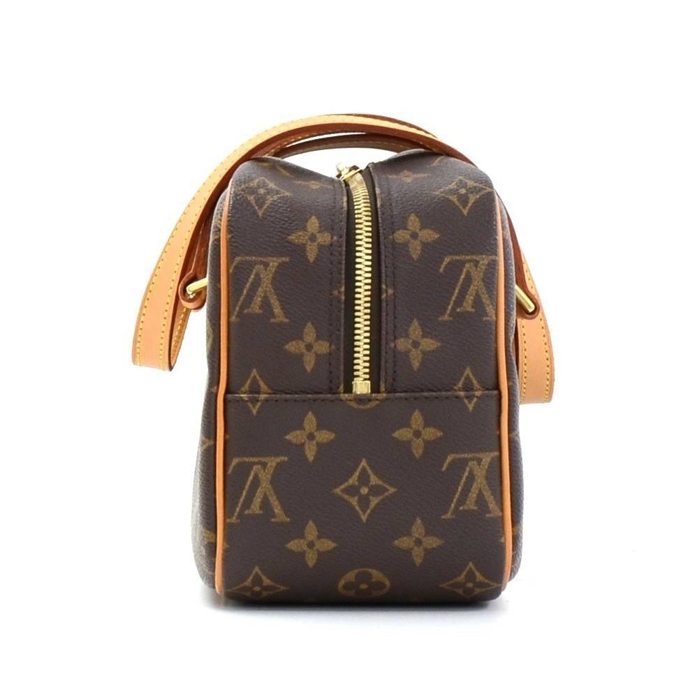 Women's Louis Vuitton Cite MM Monogram Canvas Shoulder Bag