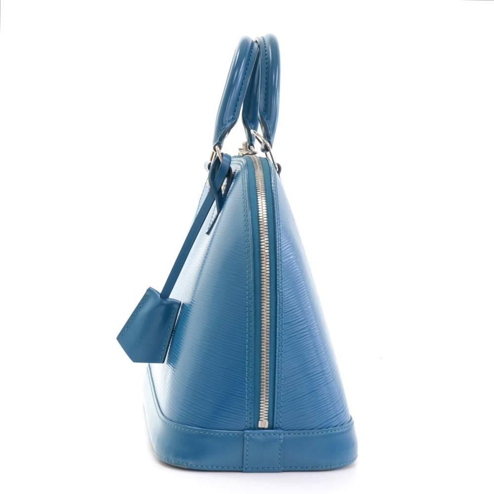 Women's Louis Vuitton Alma NM Blue Cyan Epi Leather Silver Hardware Hand Bag For Sale