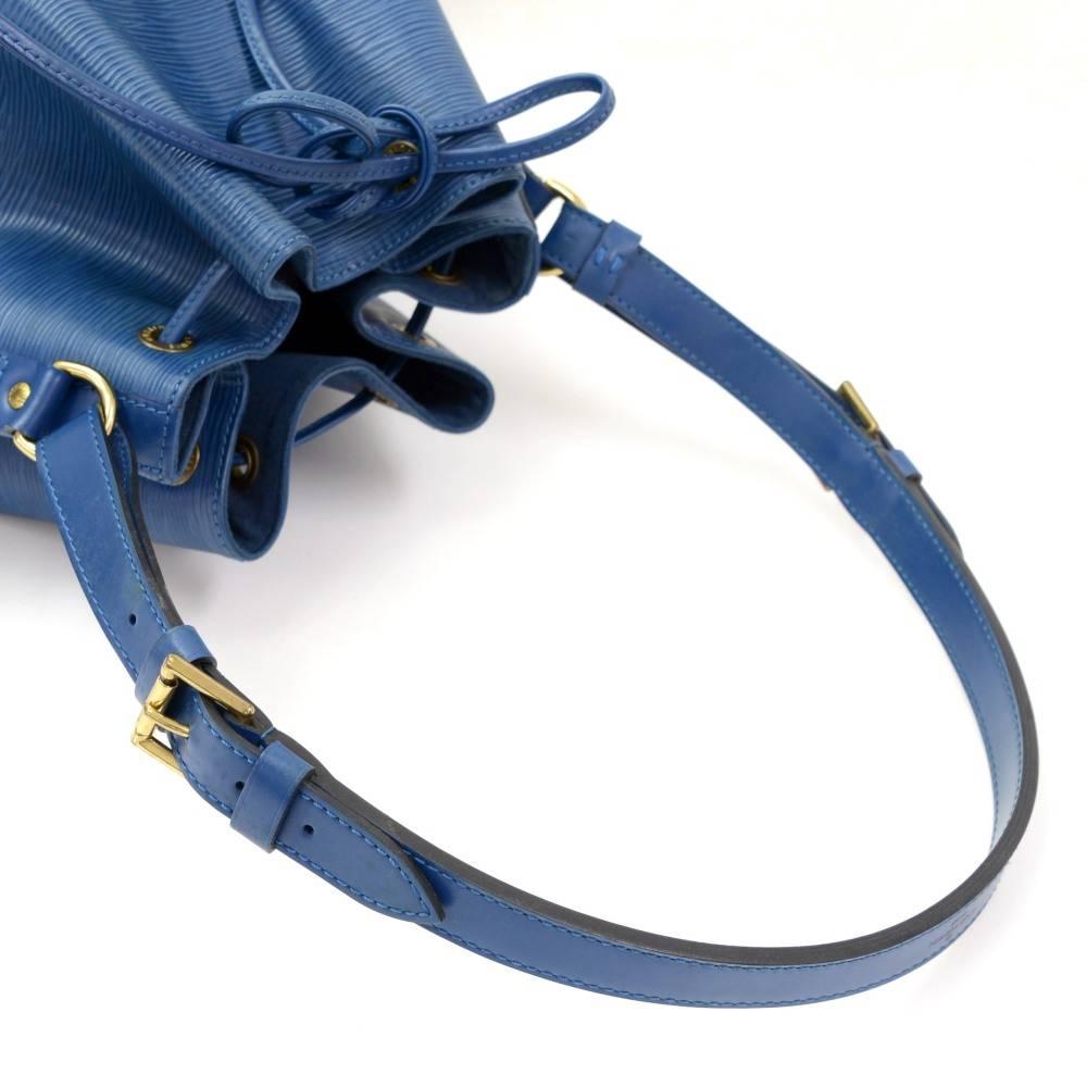 Louis Vuitton Noe Large Blue Epi Leather Shoulder Bag 4