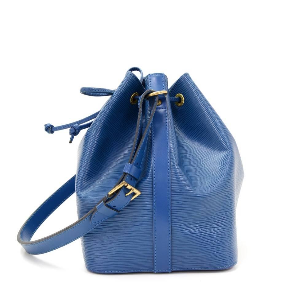Women's Vintage Louis Vuitton Petit Noe Blue Epi Leather Shoulder Bag