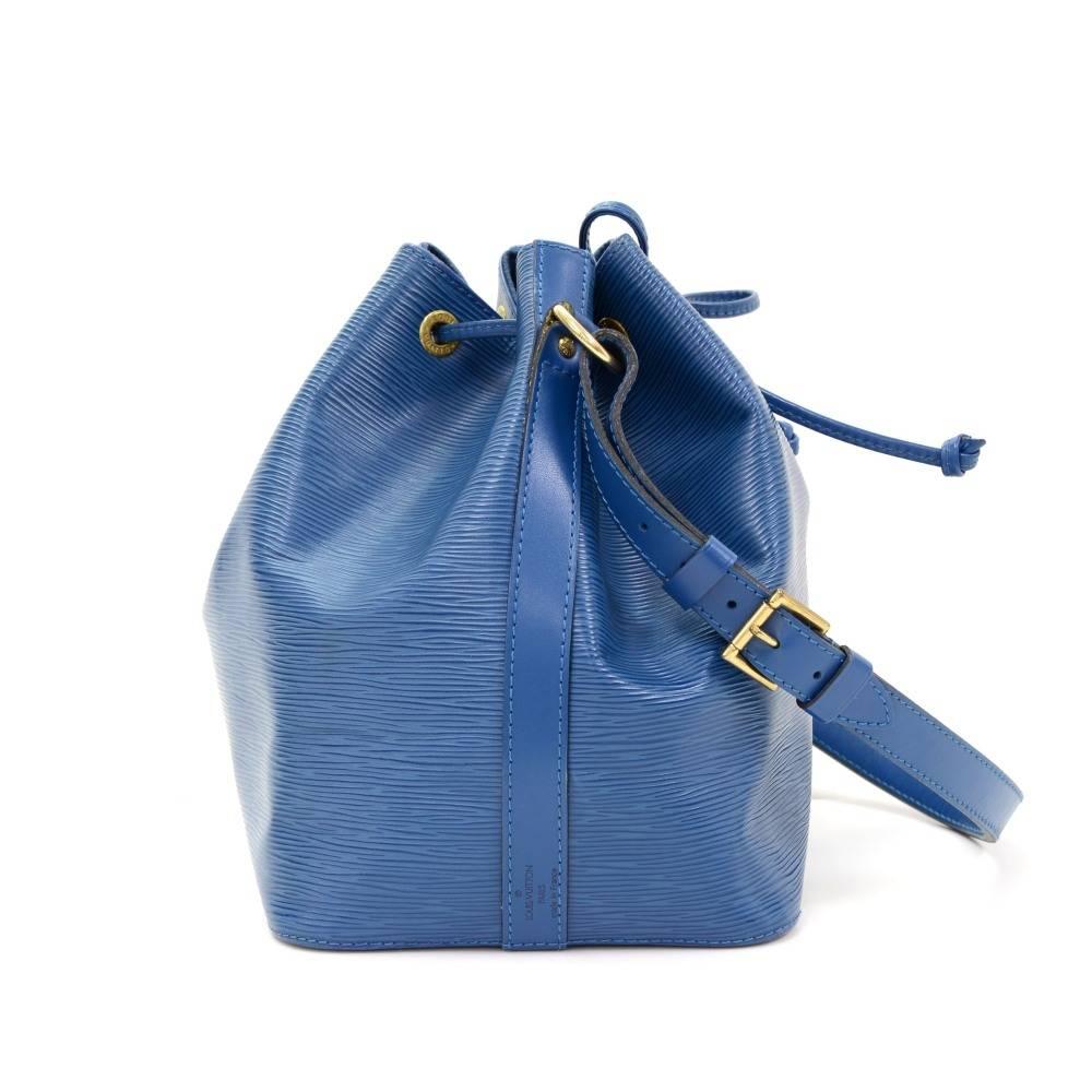 Vintage Louis Vuitton Petit Noe Blue Epi Leather Shoulder Bag 1