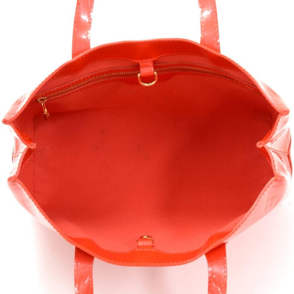 Louis Vuitton Willshire Red Vernis Leather Hand Bag For Sale 6