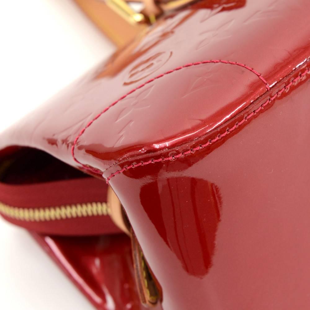 Louis Vuitton Rosewood Avenue Red Pomme D'amour Vernis Leather Shoulder Hand Bag 3