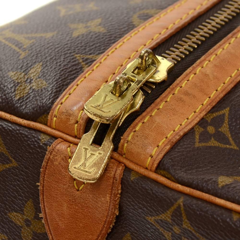 Women's or Men's Vintage Louis Vuitton Sac Souple 45 Monogram Canvas Duffle Travel Bag