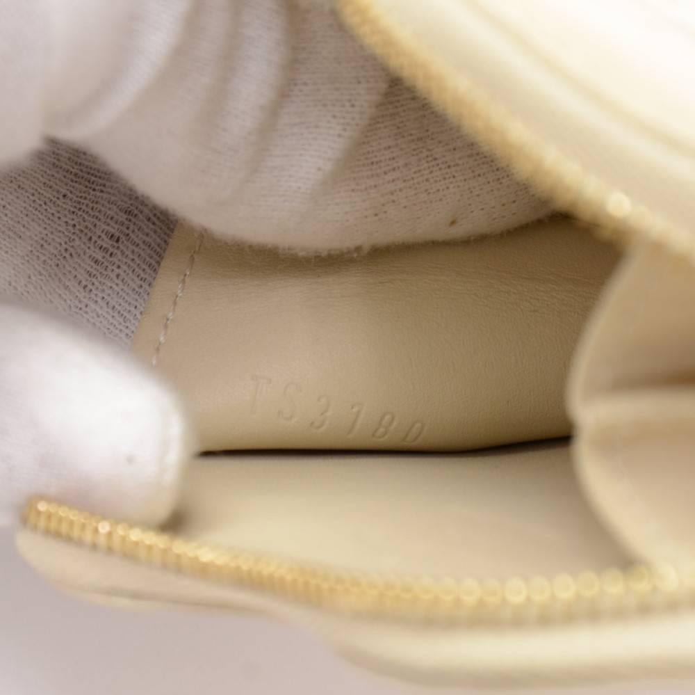 Louis Vuitton Porte Monnaies Cruer Beige Vernis Leather Heart Shaped Coin Case 2