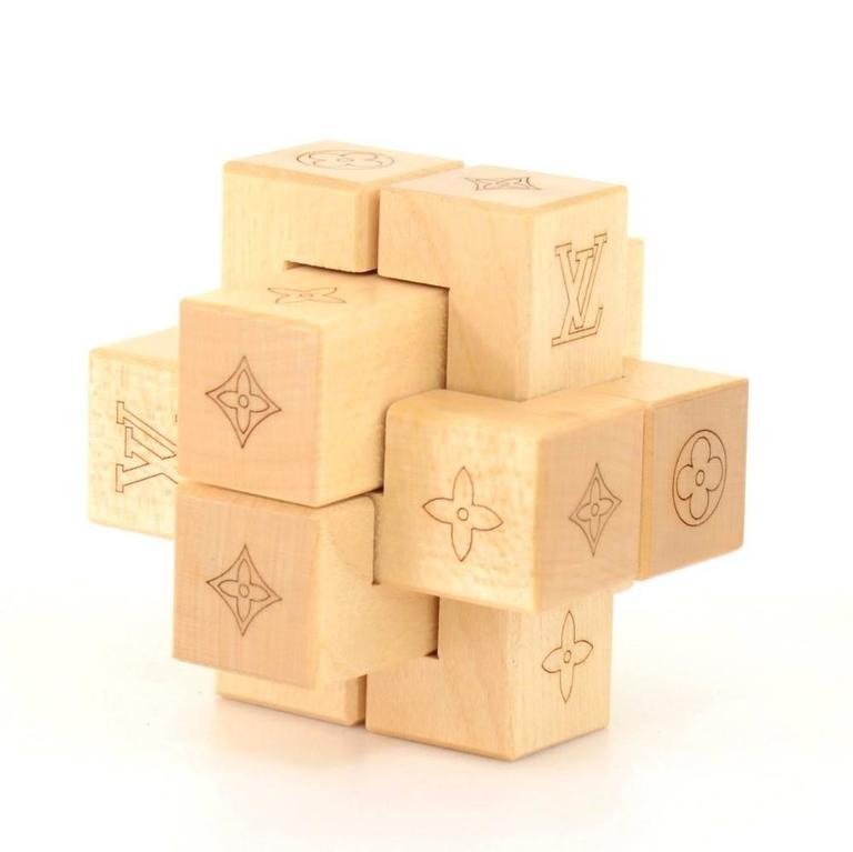 LOUIS VUITTON Pateki puzzle Novelty object Wood Beige