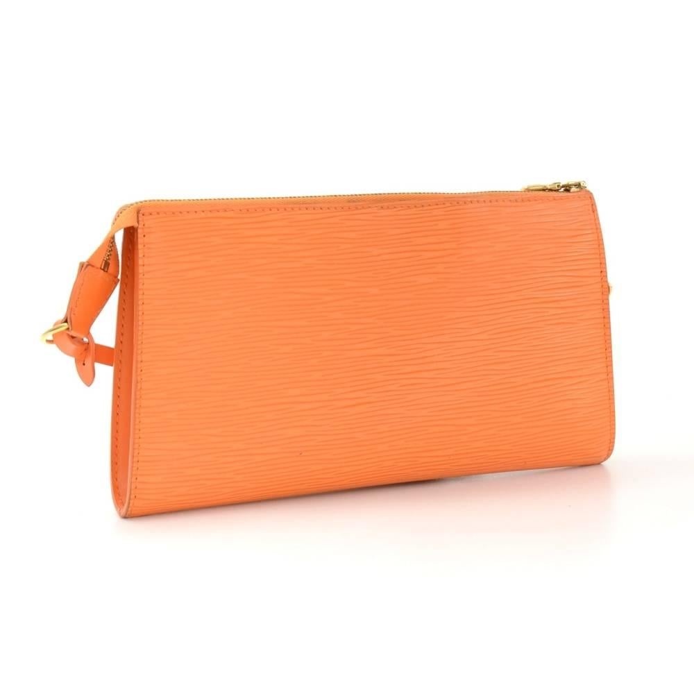 Louis Vuitton Pochette Accessories Orange Epi Leather Hand Bag In Good Condition In Fukuoka, Kyushu
