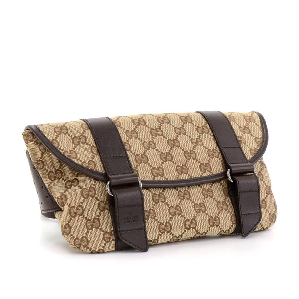 Gucci supreme belt bag in monogram canvas. Top is secured with flap and belt closure. Inside is cotton lining and 1 zipper pocket. Can be worn around waist or across body.

Made in: Italy
Serial Number: 145851 200905
Size: 11 x 6.3 x 0 inches or