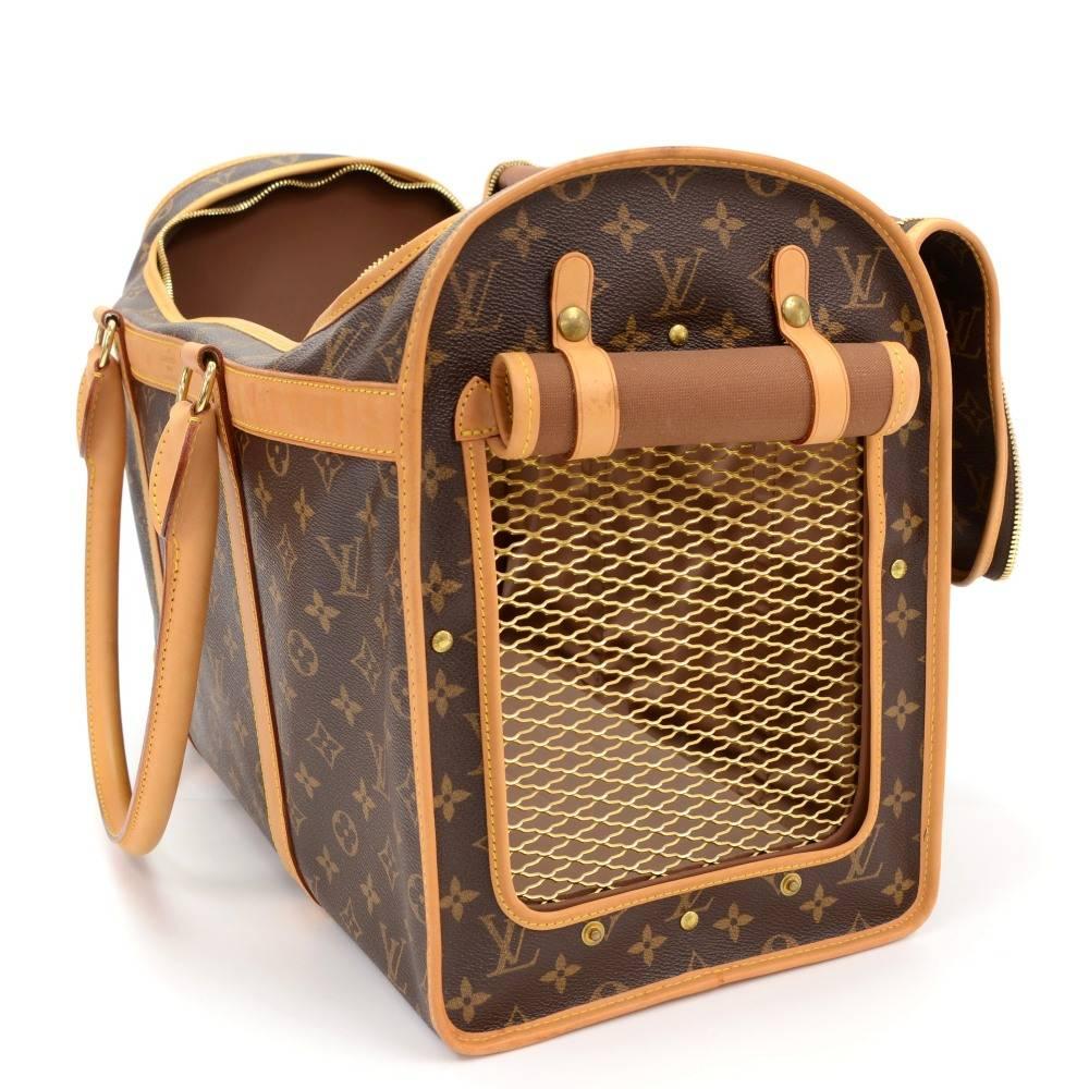 Louis Vuitton Sac Chaussures 50 Monogram Canvas Pet Carry Bag 1