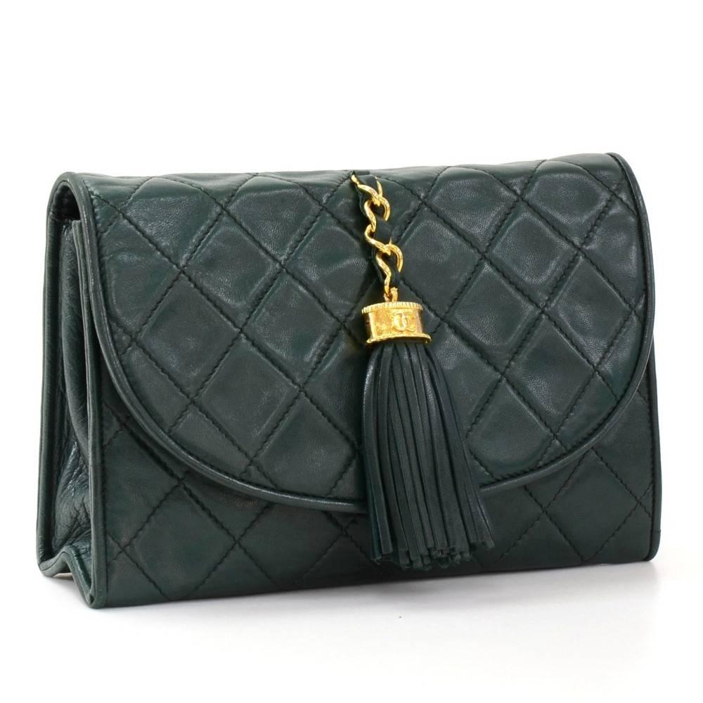 chanel green clutch