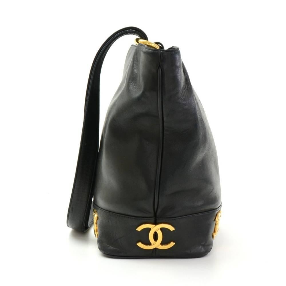 Vintage Chanel Black Leather Shoulder Bucket Bag 1