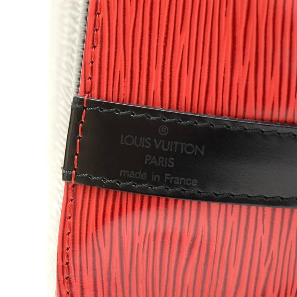 Women's Vintage Louis Vuitton Petit Noe Vio Red x Black Epi Leather Shoulder Bag