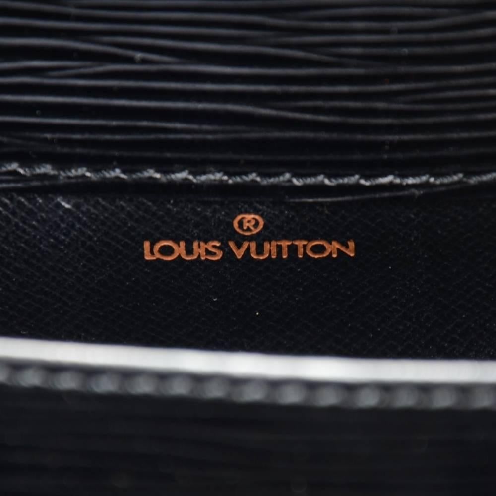 Vintage Louis Vuitton Cartouchiere MM Black Epi Leather Shoulder Bag 4
