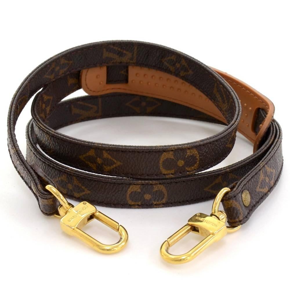 Louis Vuitton brown monogram canvas shoulder strap which can be attached to many small to medium sized Louis Vuitton bags. 

Made in: France
Size: 46.1 x 0.6 x x inches or 117 x 1.6 x x cm
Color: Brown
Dust bag:   Not included  
Box:   Not