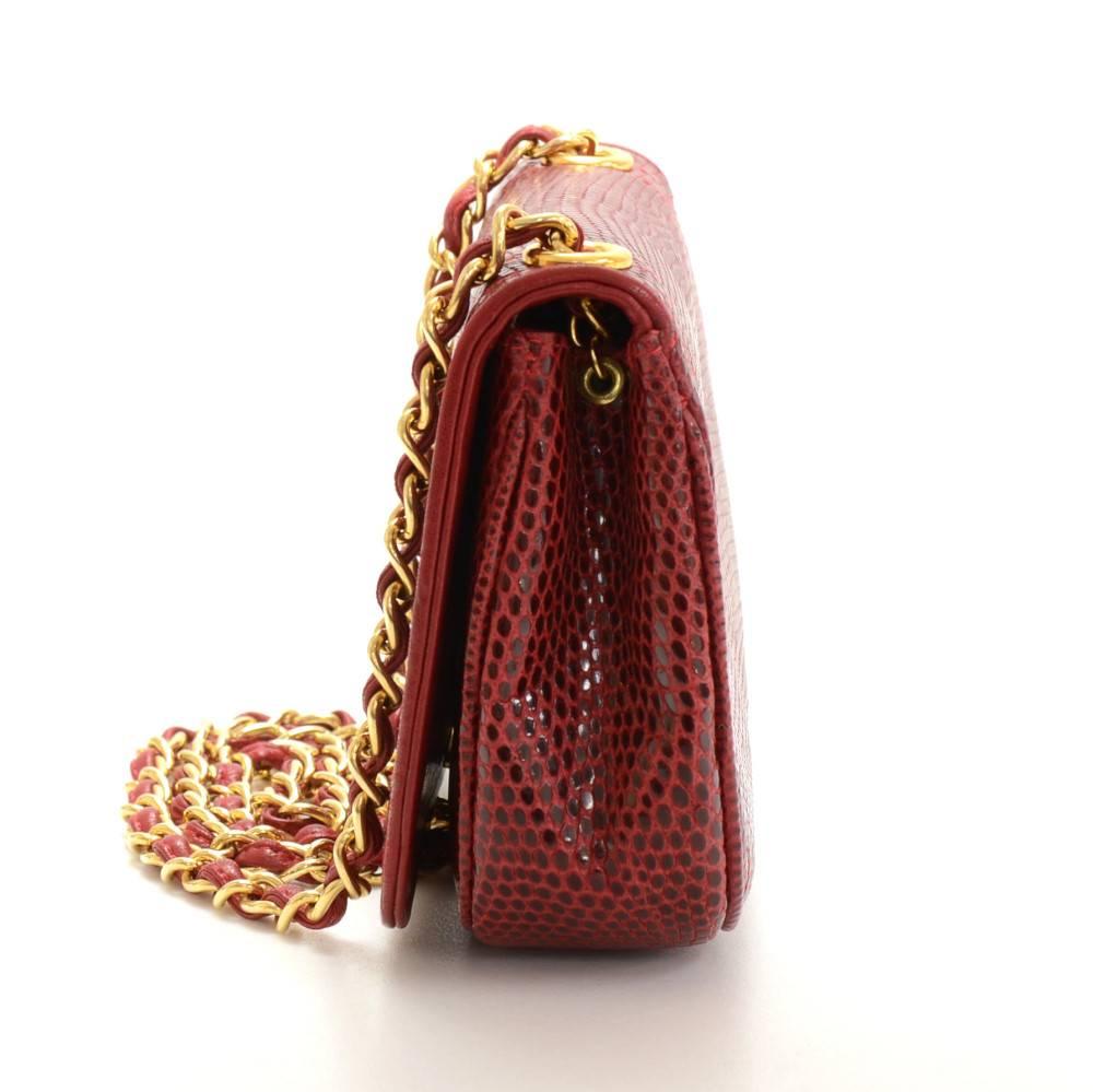 Vintage Chanel Red Lizard Leather Shoulder Mini Flap Bag In Good Condition In Fukuoka, Kyushu