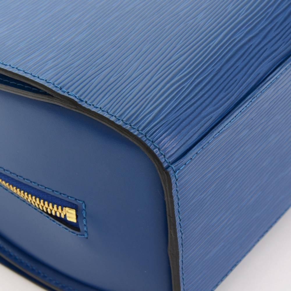 Louis Vuitton Pont Neuf Blue Epi Leather Handbag 3