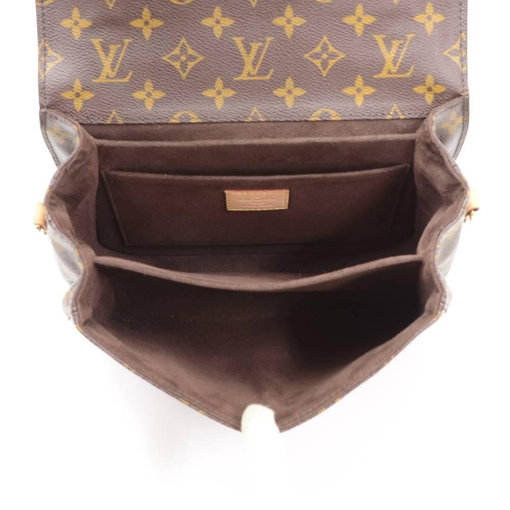 Louis Vuitton Pochette Metis Monogram Canvas Hand Bag 6
