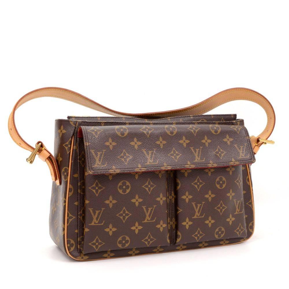 Louis Vuitton Viva cite bag in monogram canvas. Outside has 2 flap pocket with magnetic closures. Main access is secured with zipper. Inside has alkantra lining and 2 open pockets: 1 for mobile. Simply perfect companion wherever you go!

Made in: