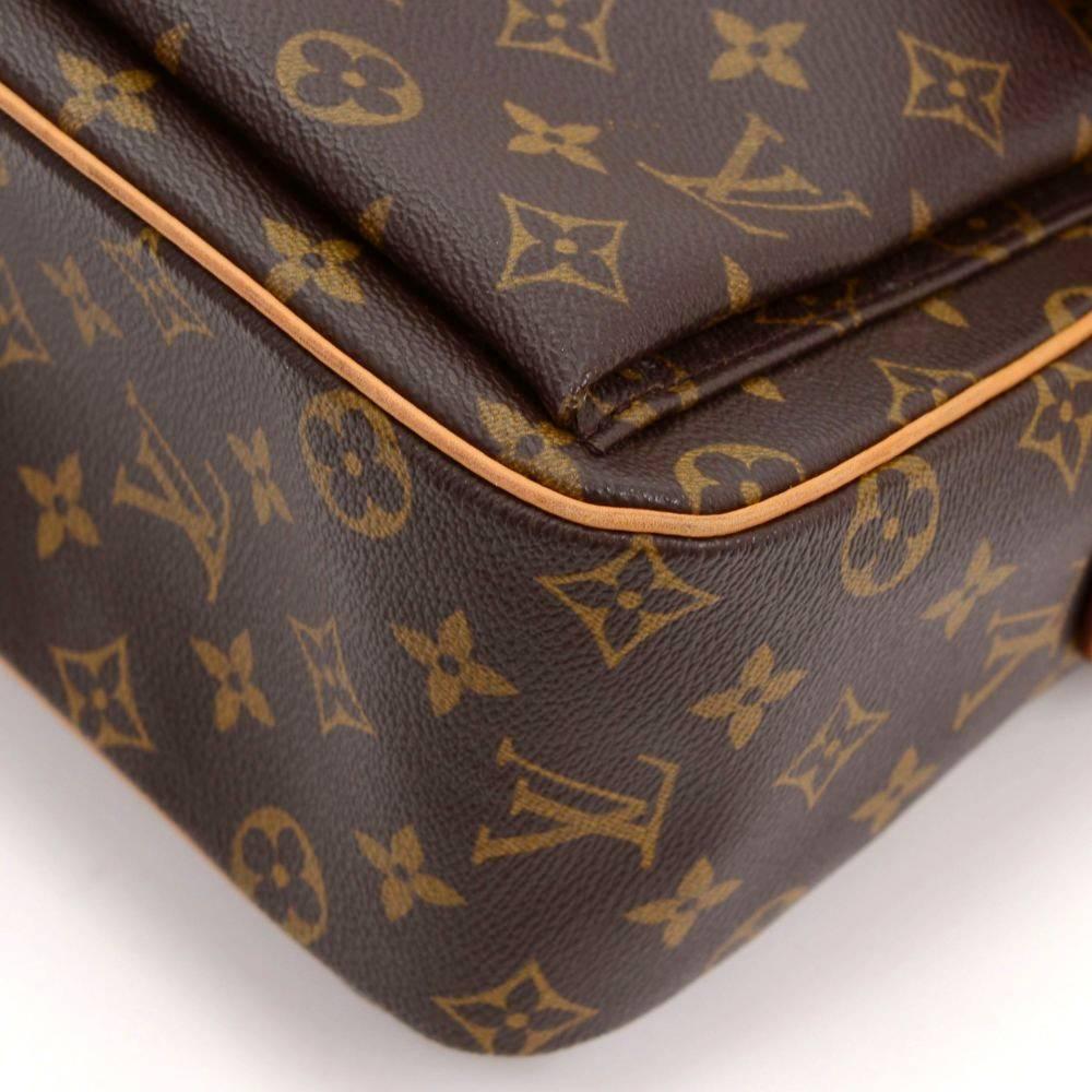 Louis Vuitton Viva Cite GM Monogram Canvas Shoulder Bag 3