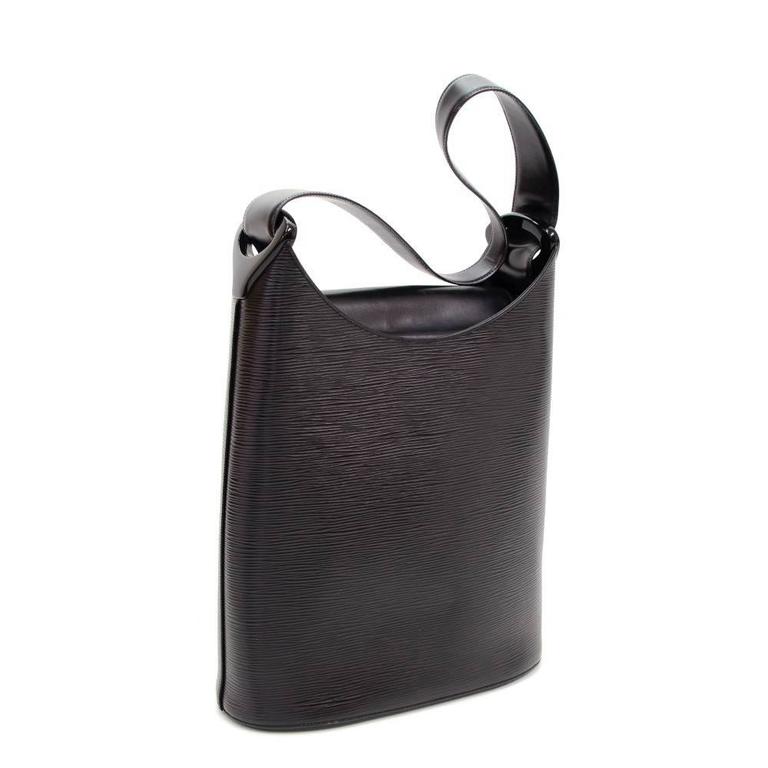 Louis Vuitton Black Epi Leather VERSEAU Bucket Bag