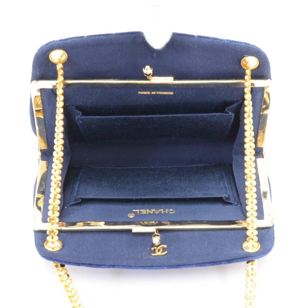 Chanel Blue Navy Quilted Velvet Shoulder Party Bag For Sale 5