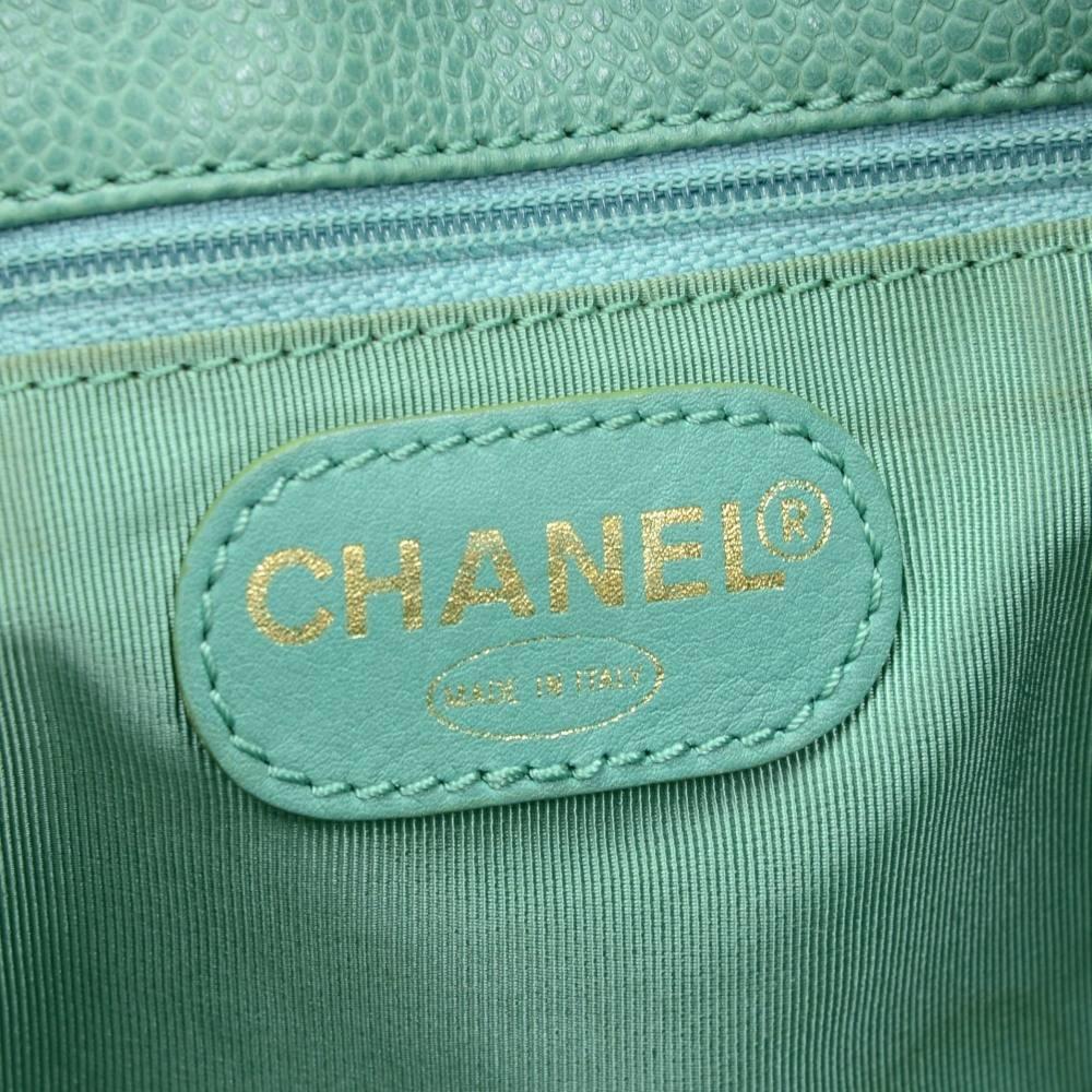 Chanel Green Caviar Leather Large Shoulder Bag For Sale 3