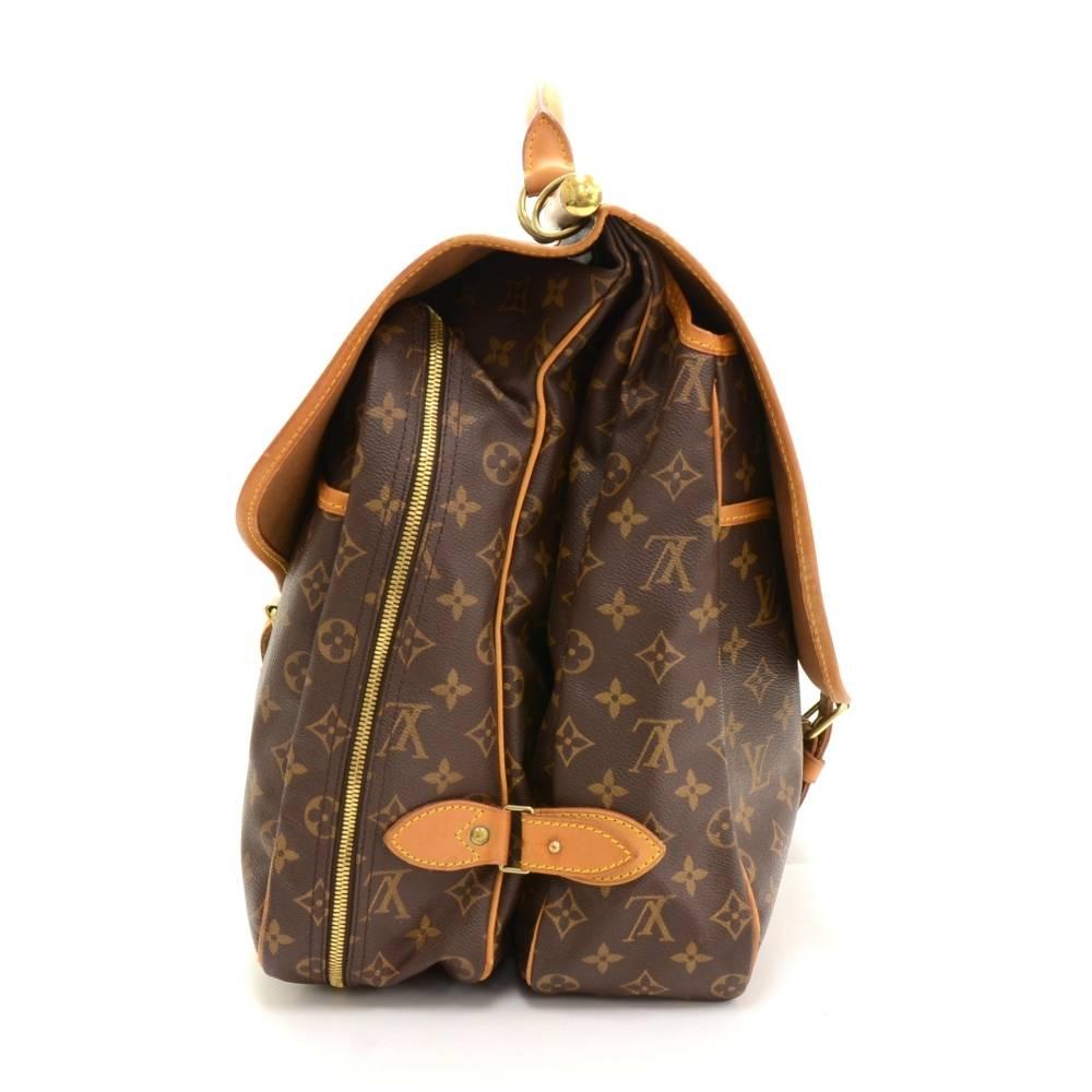 Women's or Men's Louis Vuitton Sac Chasse Monogram Canvas Travel Bag
