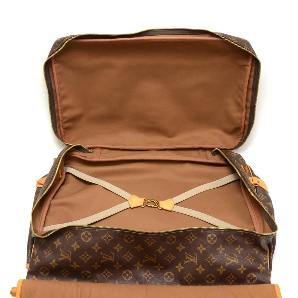 Louis Vuitton Sac Chasse Monogram Canvas Travel Bag 4