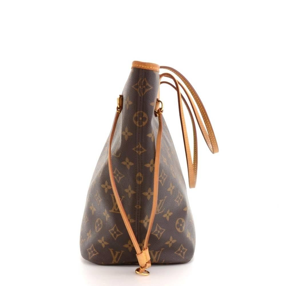 Women's Louis Vuitton Neverfull MM Monogram Canvas Shoulder Tote Bag
