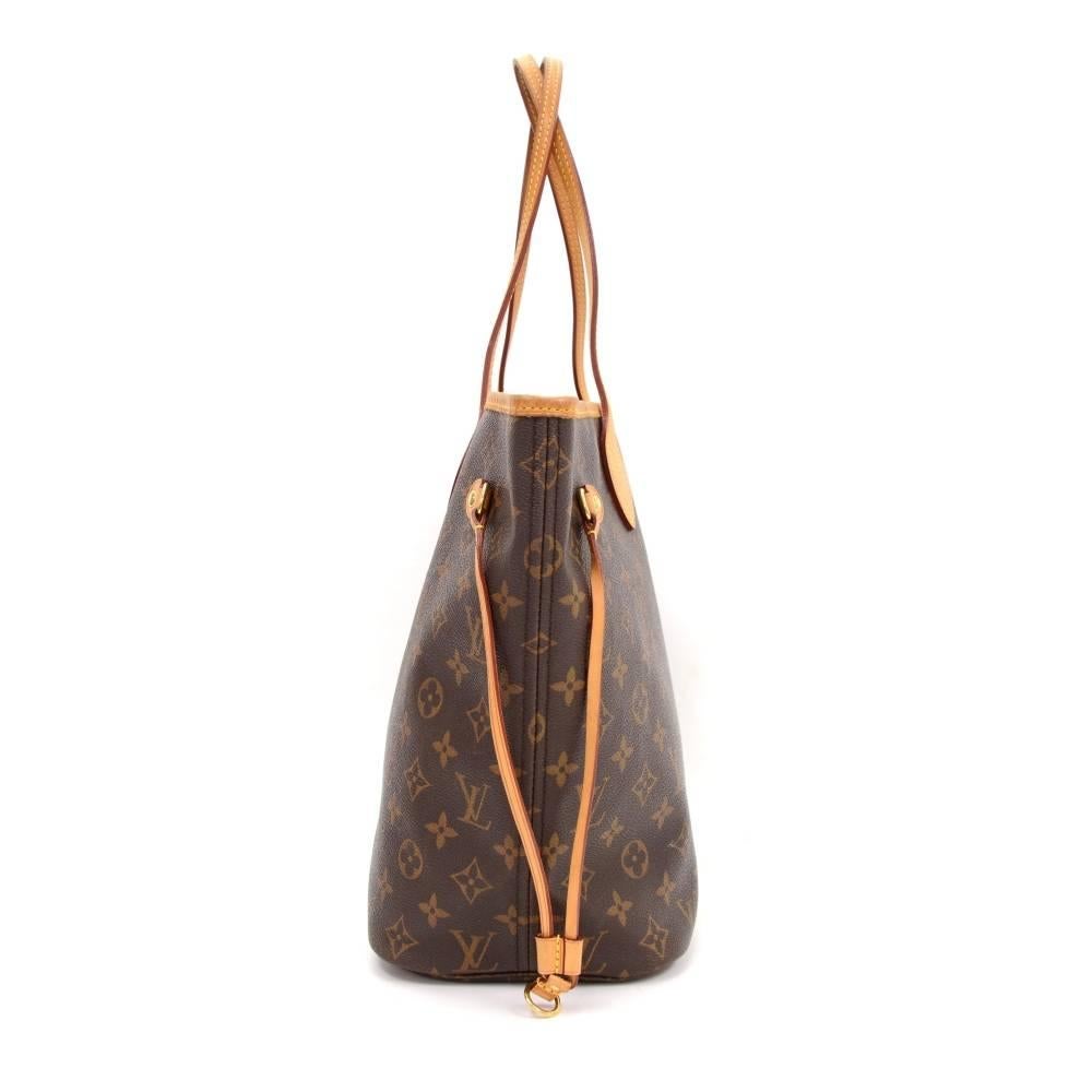 Louis Vuitton Neverfull MM Monogram Canvas Shoulder Tote Bag In Good Condition In Fukuoka, Kyushu
