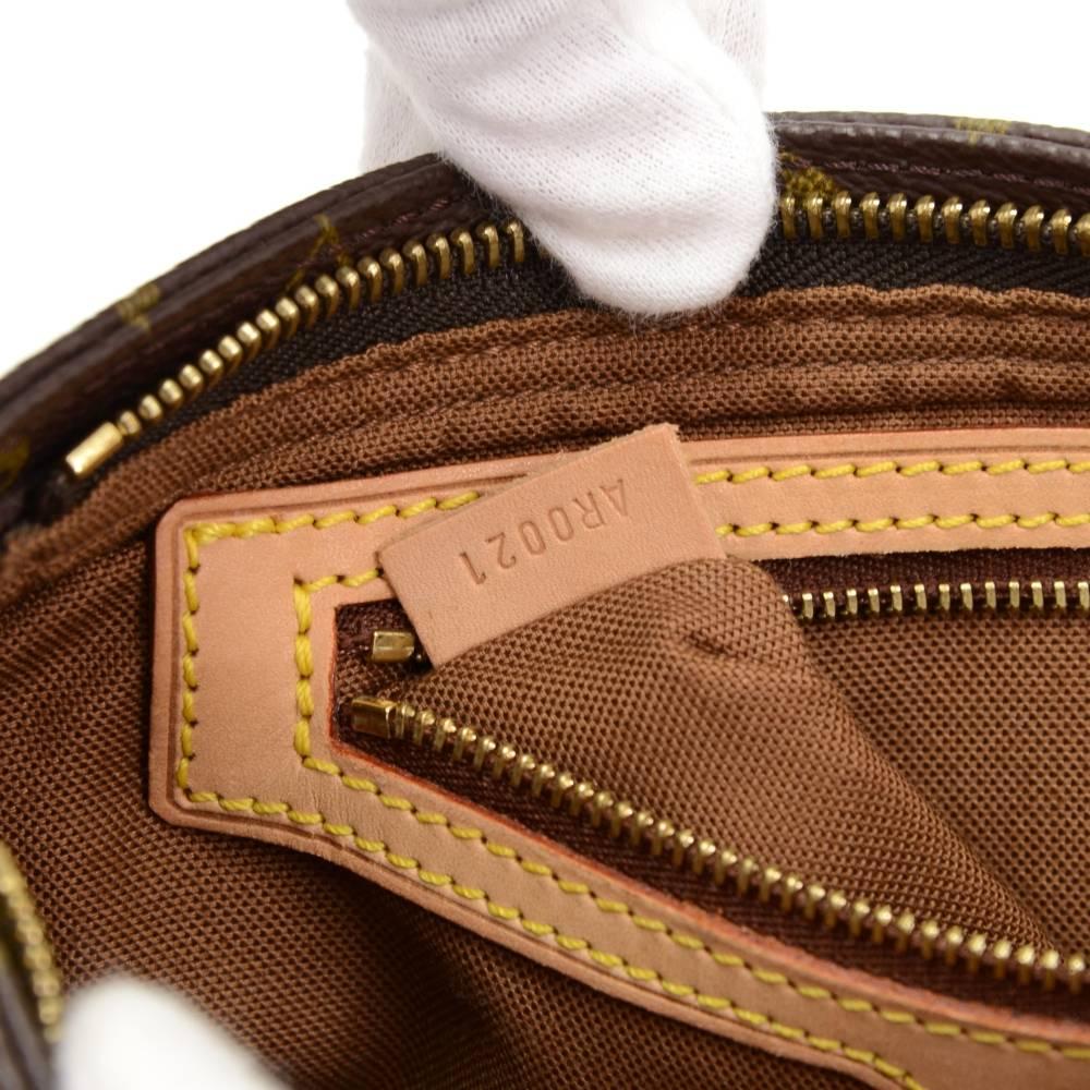 Louis Vuitton Trotteur Monogram Canvas Shoulder Pochette Bag 4