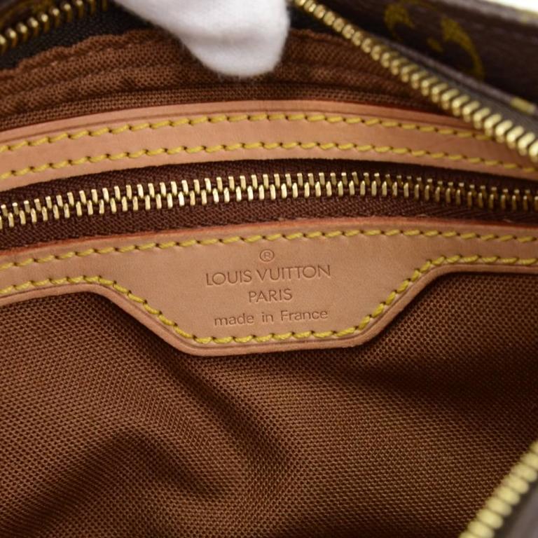 Louis Vuitton Trotteur Monogram Canvas Shoulder Pochette Bag at 1stDibs