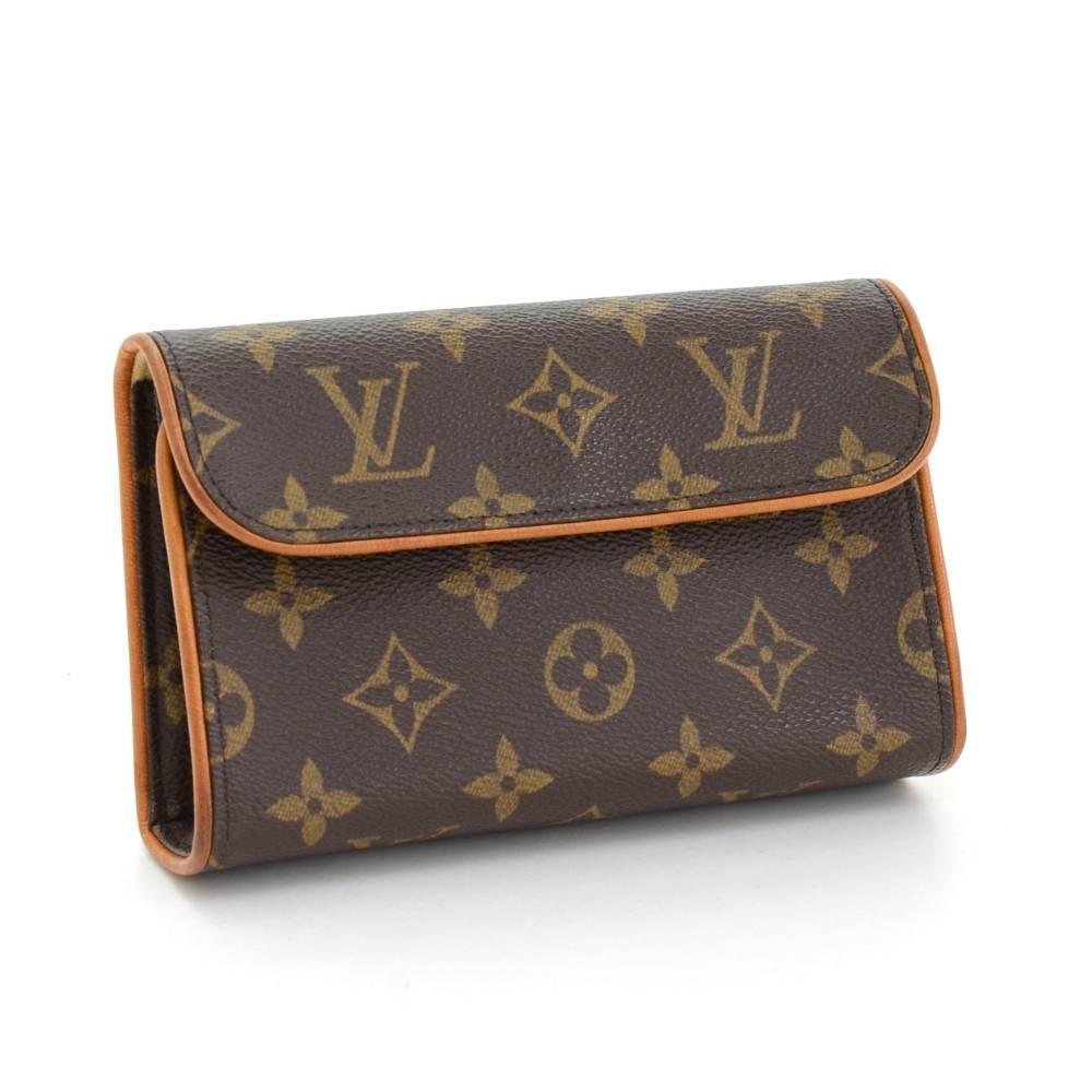 Louis Vuitton Florentine Pochette in monogram canvas. With its magnetic closure flap, the Florentine pouch is as practical as it is elegant. It can also be worn around the waist on the natural cowhide leather snap fastener belt.  It comes with