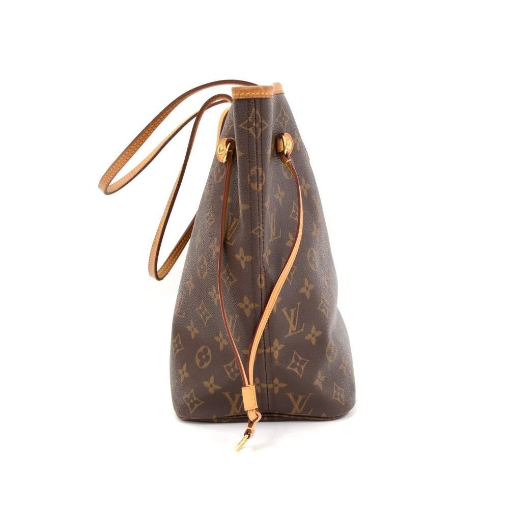 Women's Louis Vuitton Neverfull MM Monogram Canvas Shoulder Tote Bag