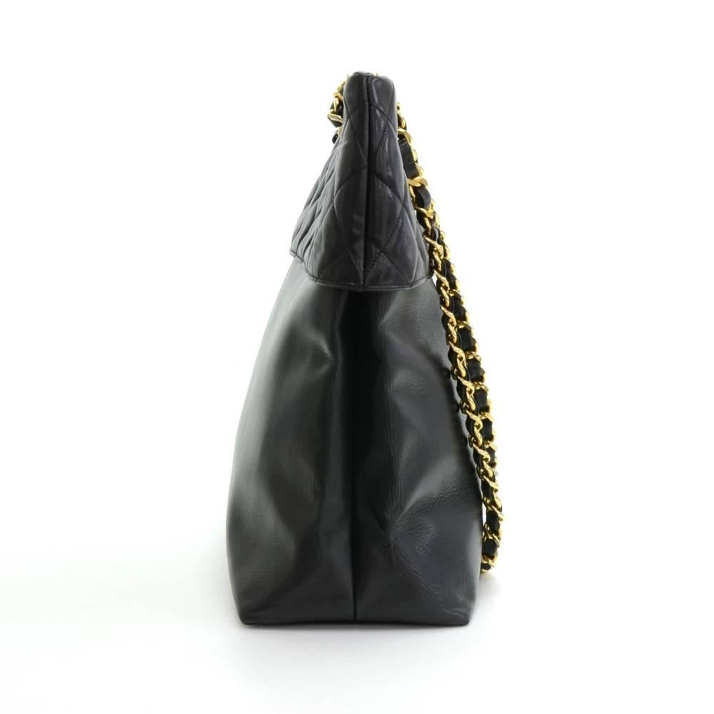 Women's Vintage Chanel Black Lambskin Leather Large Tote Bag