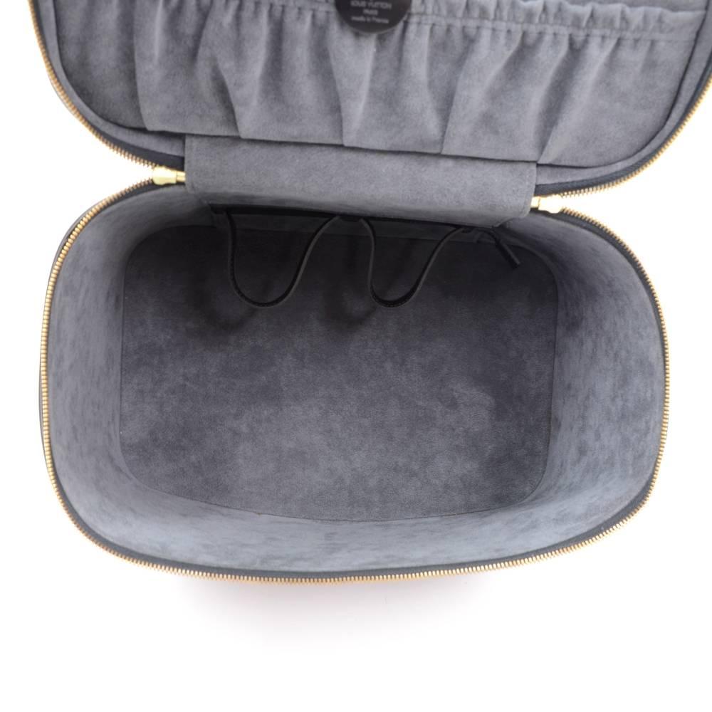 Vintage Louis Vuitton Nice Beauty Black Epi Leather Travel Case + Strap 5