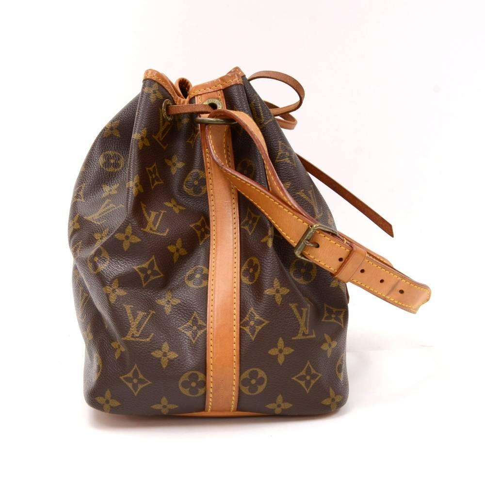 Women's Vintage Louis Vuitton Petit Noe Monogram Canvas Shoulder Bag