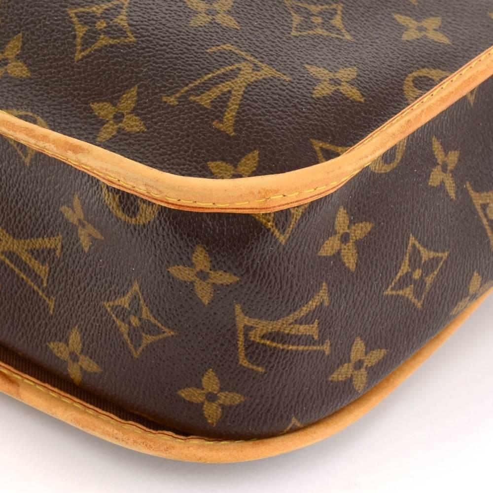 Louis Vuitton Messenger Bosphore PM Monogram Canvas Shoulder Bag 2