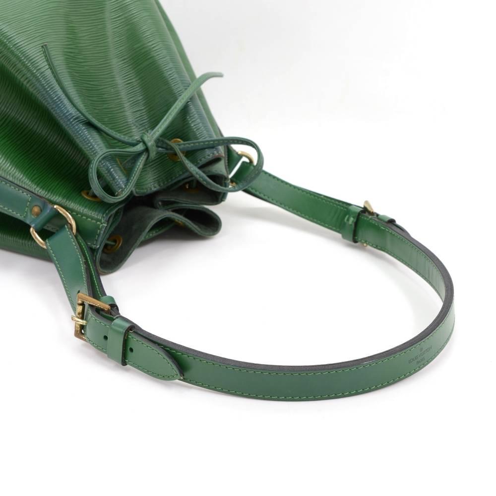 Vintage Louis Vuitton Petit Noe Green Epi Leather Shoulder Bag 2